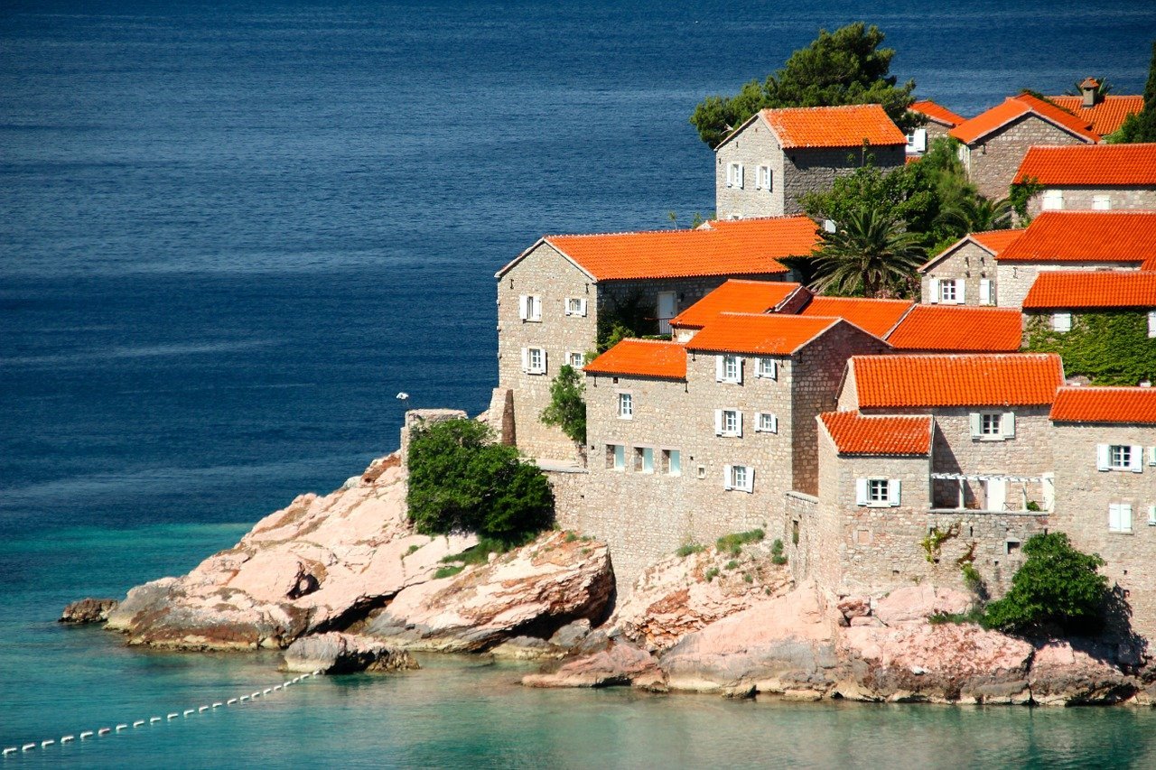 How to get a Montenegro residence permit